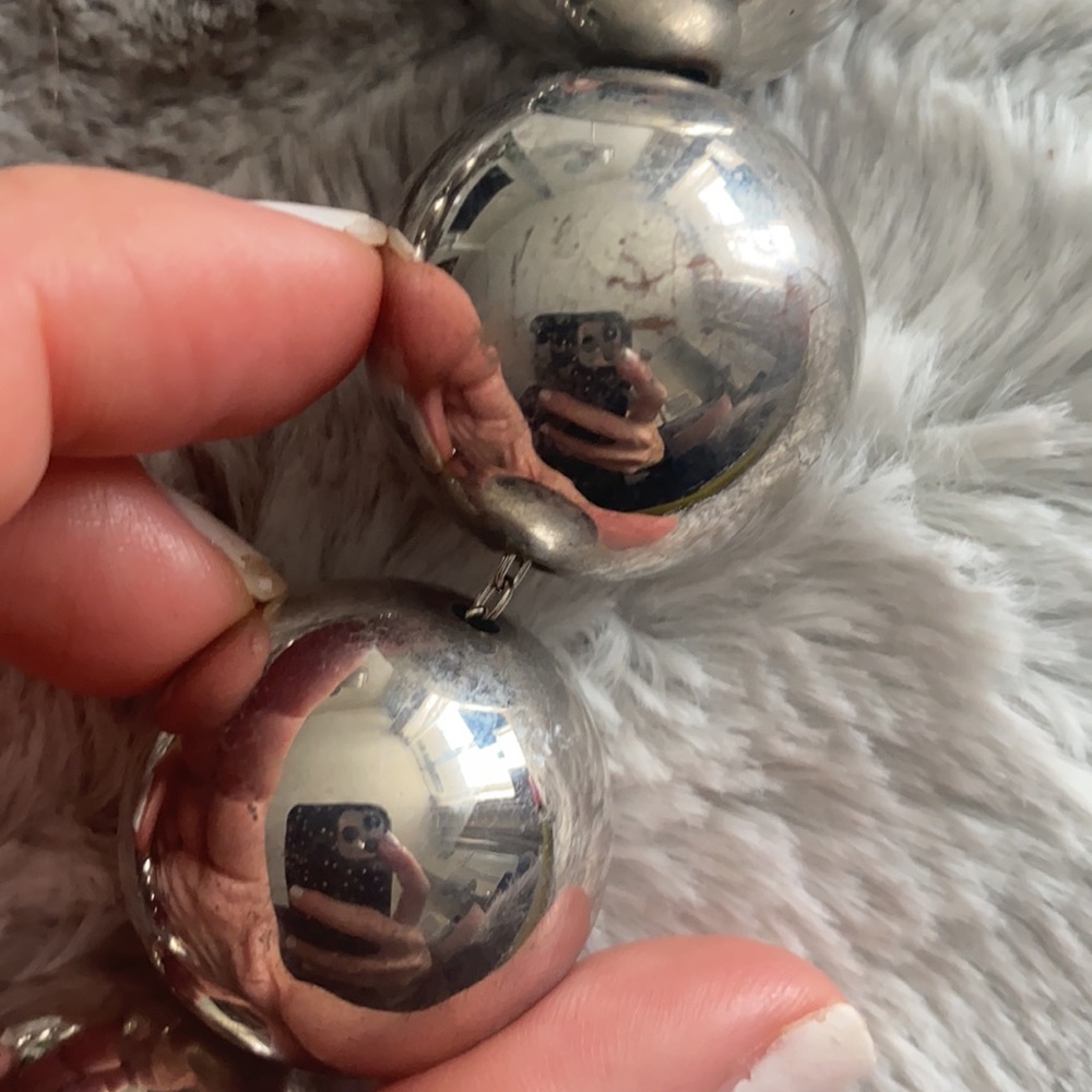 Ben-Amun ball necklace in silver - Picture 4 of 6